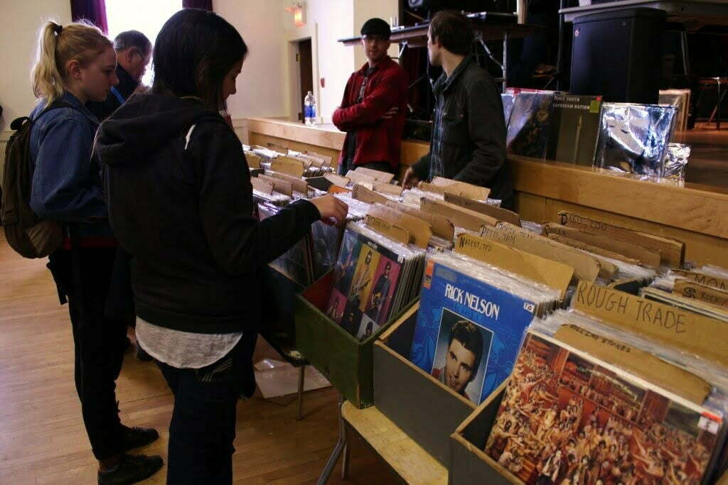 In anticipation of the upcoming Record Store Day on April 20, Cory Correia explains the best ways to pick your vinyl.