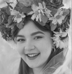 girl smiling in flower crown